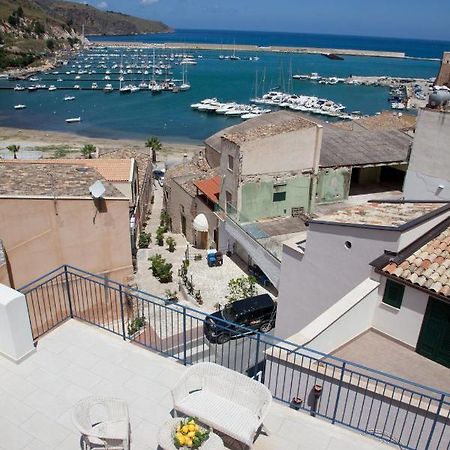 Ferienwohnung La Terrazza Sul Porto Castellammare del Golfo Exterior foto